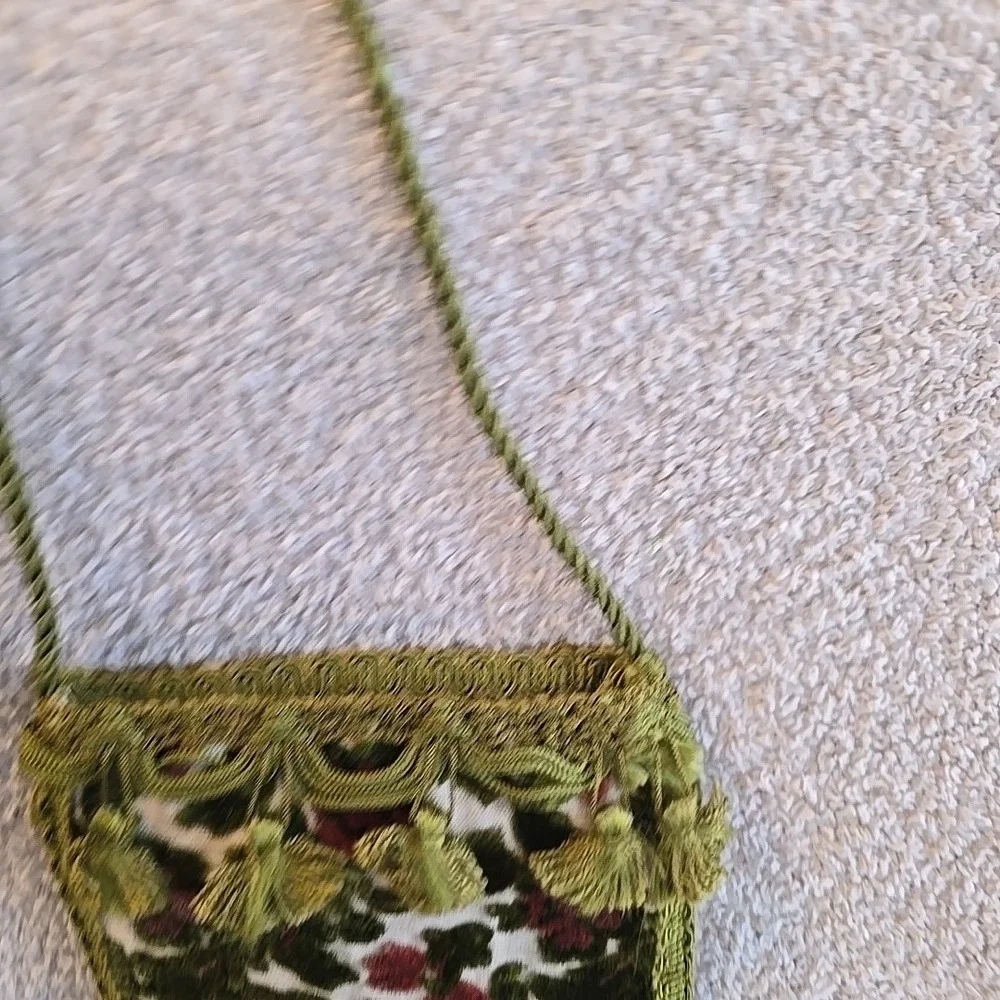 Vintage Carpet Bags Of America Bag Purse Green‎ Pink Floral Tassels Boho  Lined